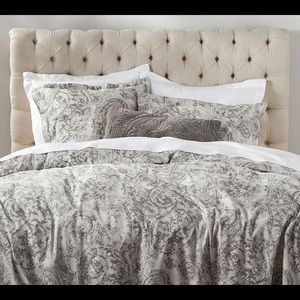 Pottery Barn Jaylinn Duvet Cover King/Cal King